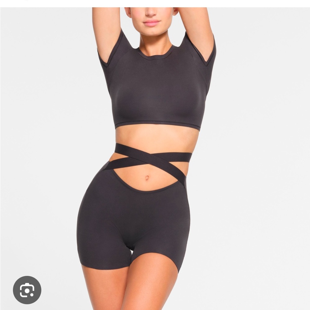 SKIMS Wrap Shorts